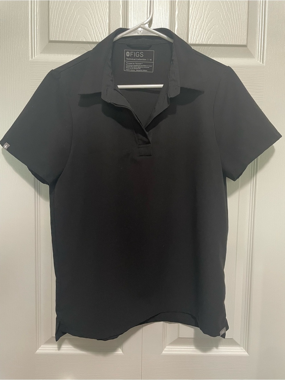 FIGS Polo Scrub Top Women’s Medium Black Discontinued Style
